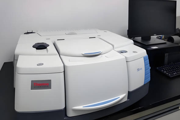 FTIR Fourier Transform Infrared Spectrometer for molecular fingerprinting
